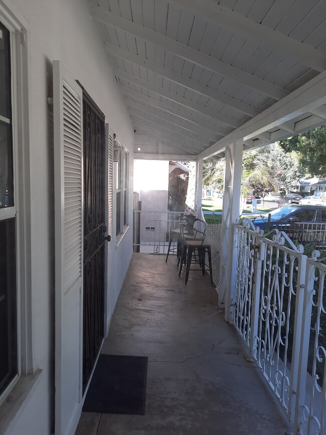 Front porch - 4451 Stansbury Ave