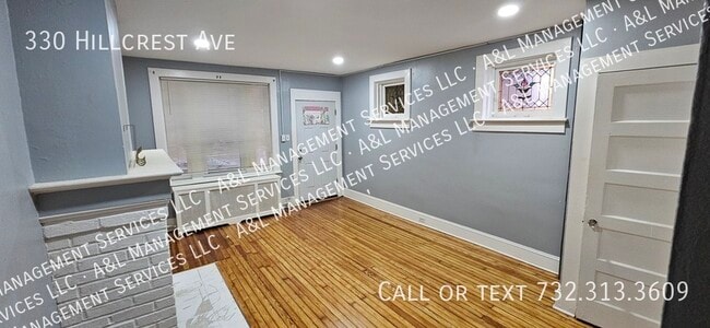 Foto del edificio - 330 Hillcrest Ave