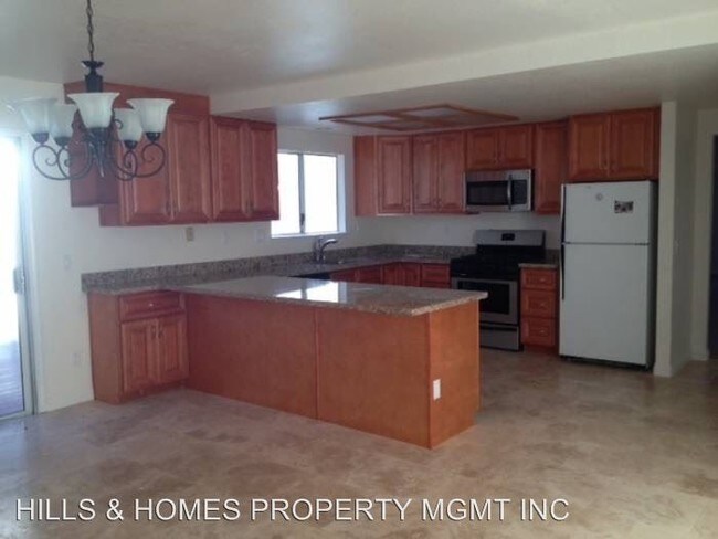 Building Photo - 4 br, 3 bath House - 2322 SO. HAMPTON CIR