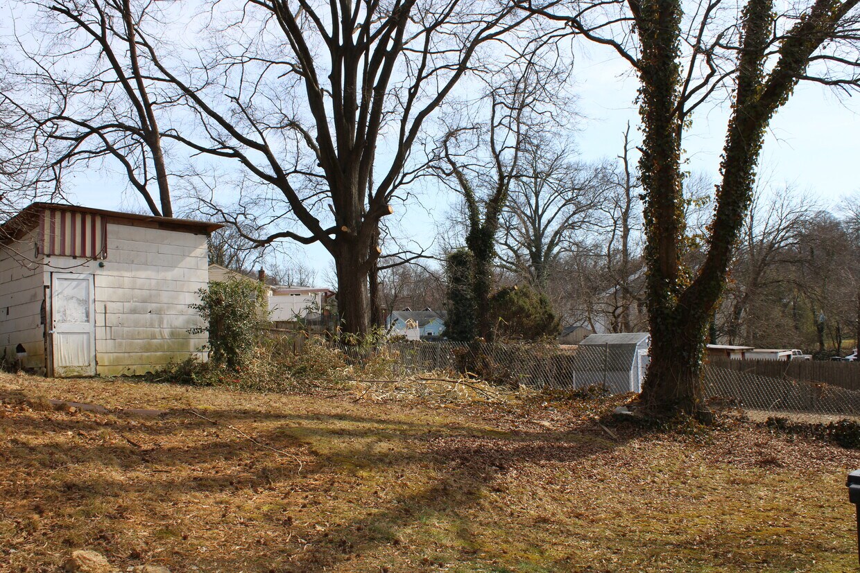 Spacious Backyard with Shed - 5215 58th Ave