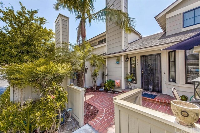 Building Photo - 1700 W Cerritos Ave