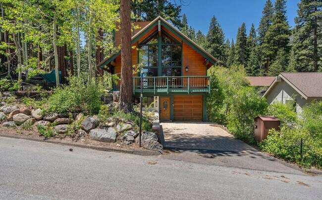 Foto del edificio - Remodeled Mountain Style Home