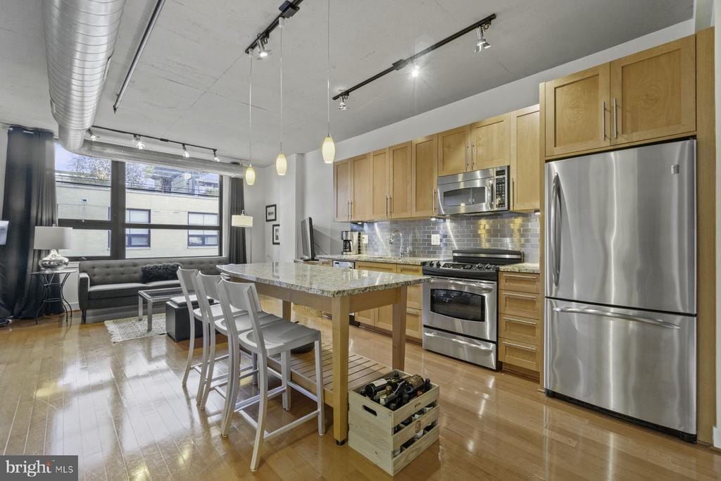 Primary Photo - 2125 14th St NW
