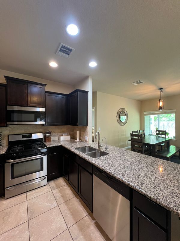 Building Photo - 11101 Bruneau Trail