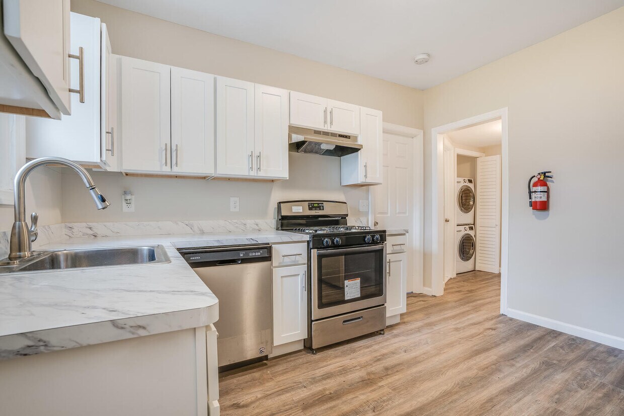 Foto principal - 5 Alpaugh Ln