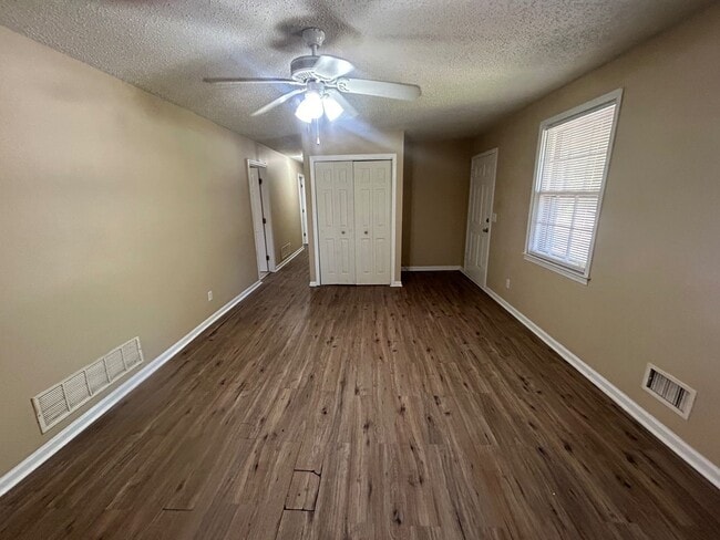 Building Photo - 1961 Haviland Cir