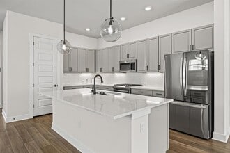 Building Photo - 5806 Rangeland Rd