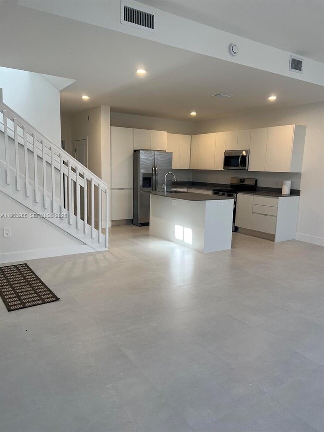 Building Photo - 34531 SW 191st Ave