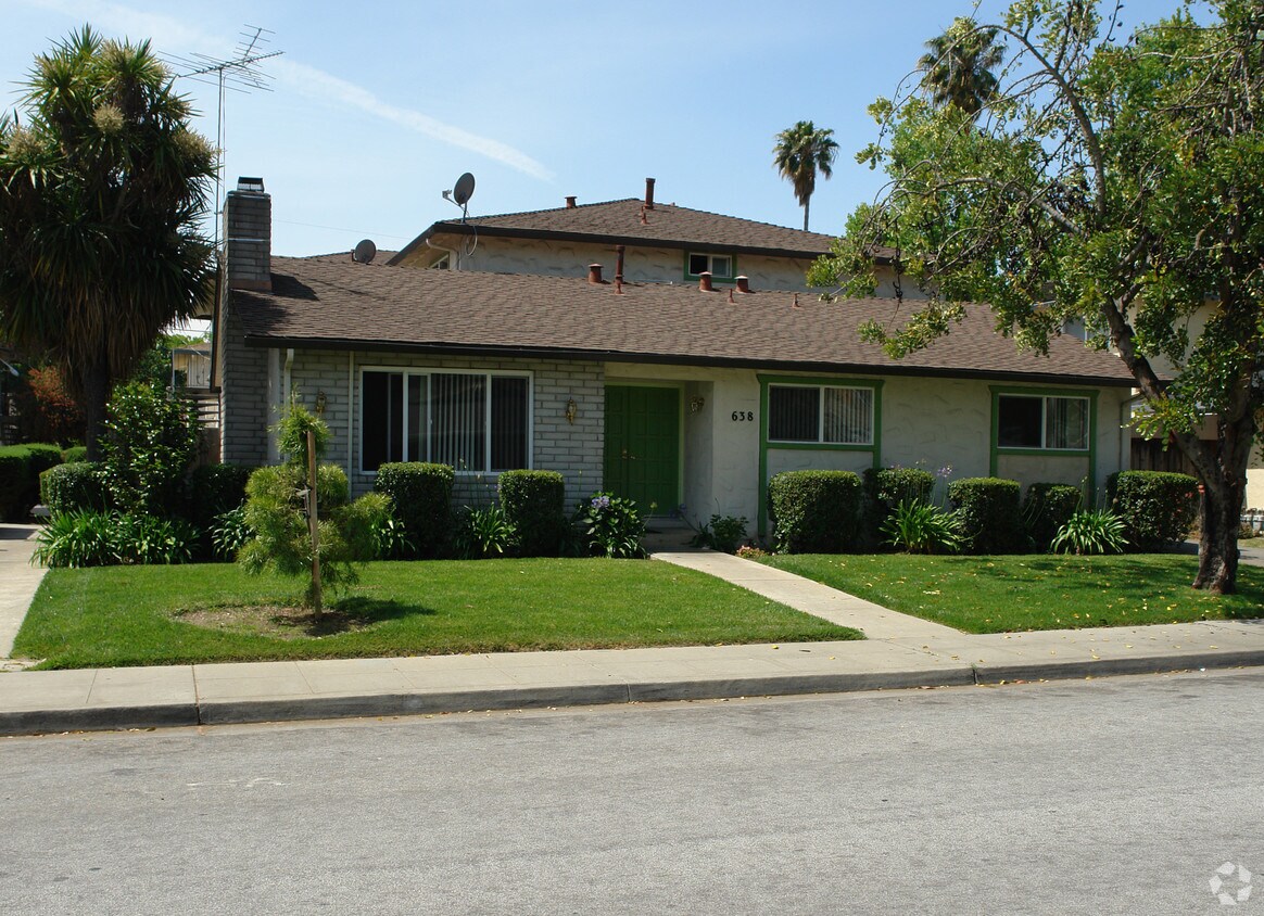 Primary Photo - 638 E Olive Ave