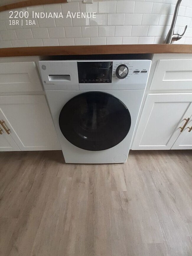 Foto del edificio - Huge one bedroom in Fox Park Neighborhood