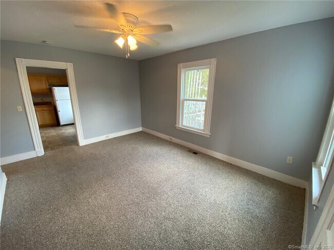 Foto del edificio - 351 Elm St