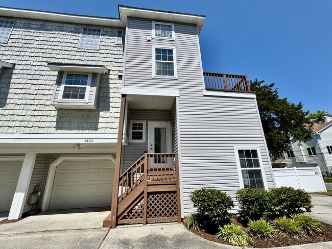Foto del edificio - A Chesapeake Bay Townhome w/Garage, Available NOW! 2 Downstairs Bedrooms - Pet Friendly - 2 Balco...