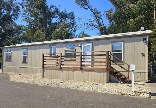 Building Photo - 319 N Highway 1