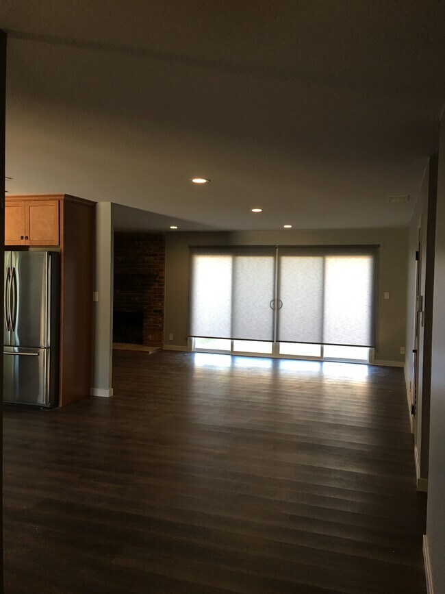 Shared open plan kitchen and living area - 4021 Draco Dr