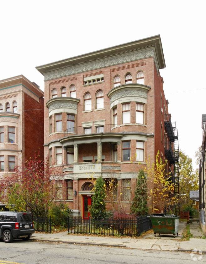 Primary Photo - 5456 Penn Ave