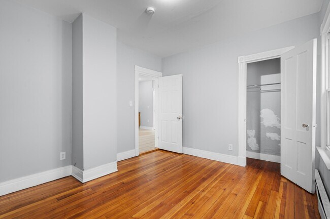 Foto del edificio - 354 Poplar St