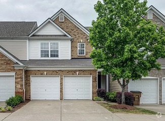 Building Photo - 413 Lazy Creek Ln