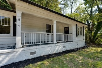 819 Federal St