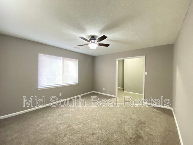 Building Photo - 9022 Reservoir Ct