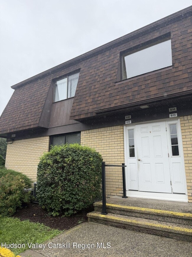 Building Photo - 616 Cherry Hill Dr