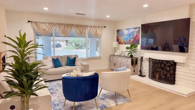 Foto del edificio - 9092 La Linda Ave