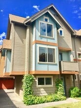 Building Photo - 2320 N 113th Pl