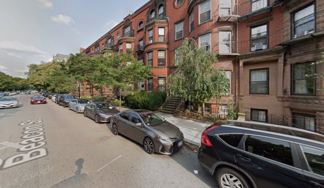 Building Photo - 529 Beacon St