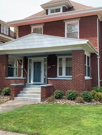 Building Photo - 2922 Merrill Ave