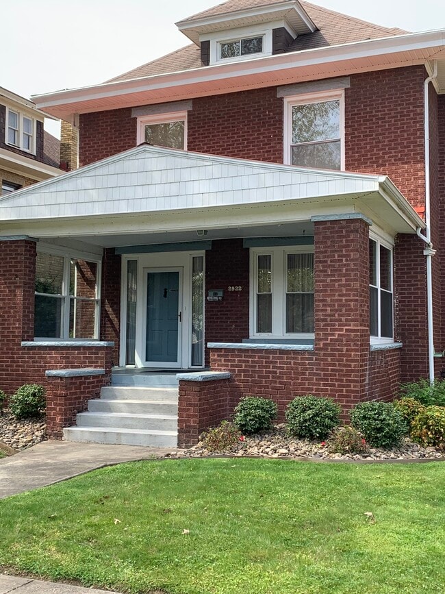 Building Photo - 2922 Merrill Ave
