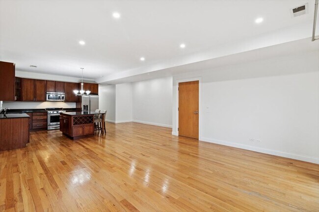 Foto del edificio - 6436 N Lehigh Ave