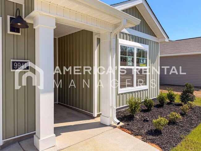 Foto del edificio - New Construction Home for Rent!