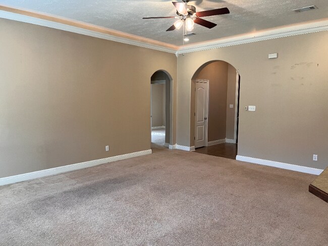 Foto del edificio - 117 W Tyler Ln