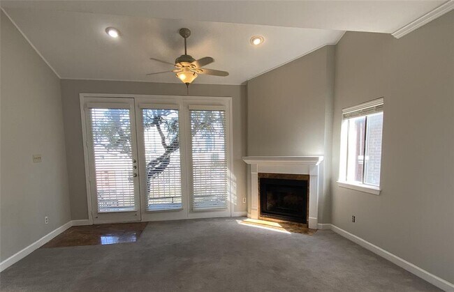 Foto del edificio - 1501 Barton Springs Rd
