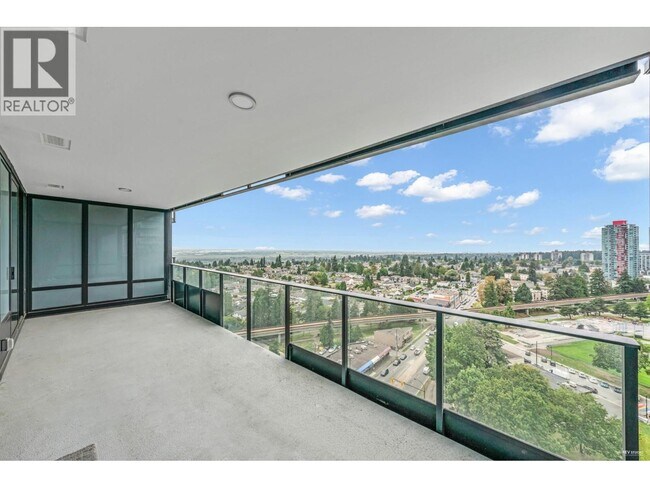 Photo du bâtiment - 6699 Dunblane Ave