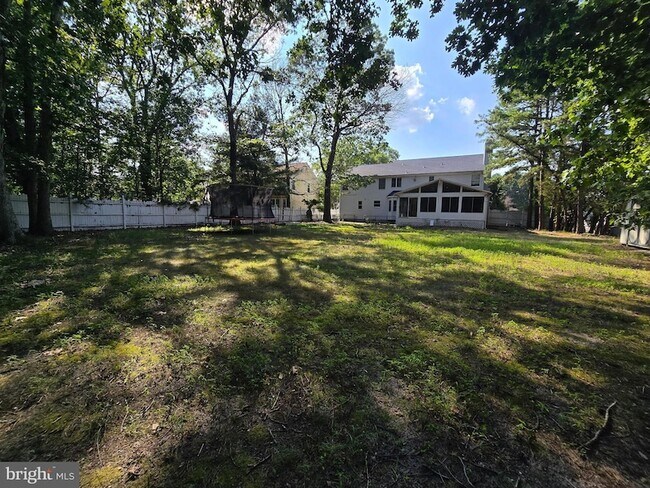 Foto del edificio - 1 Radcliff Ct