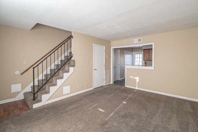 Foto del edificio - 363 Peabody Dr