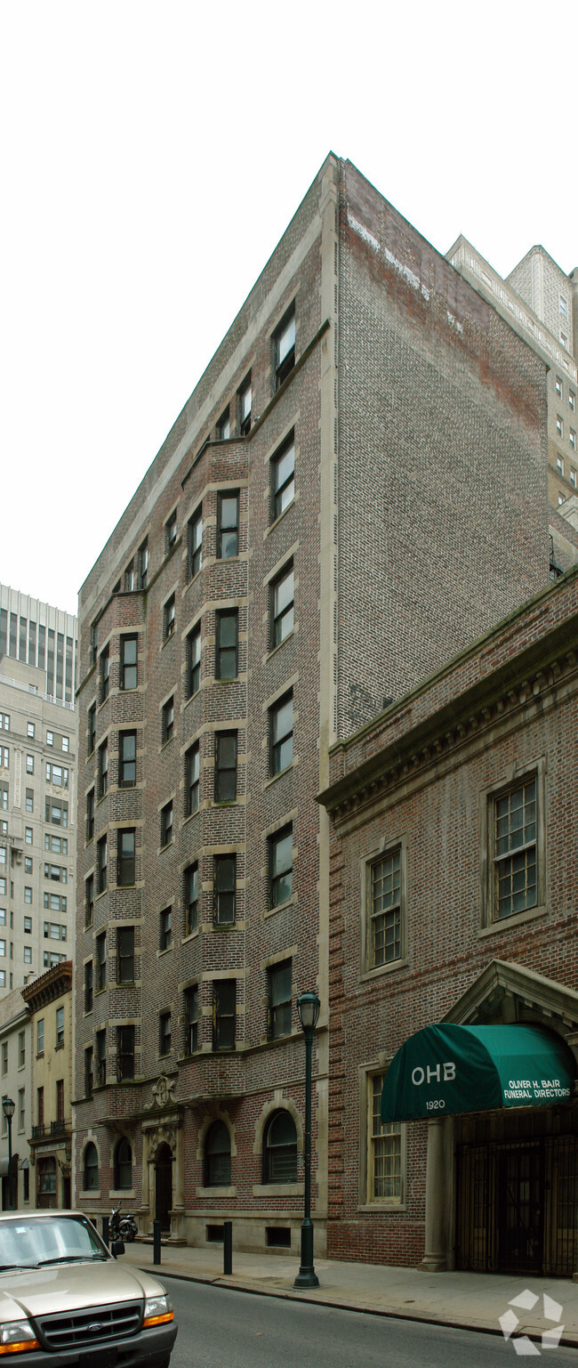 Building Photo - Warwick Apartments