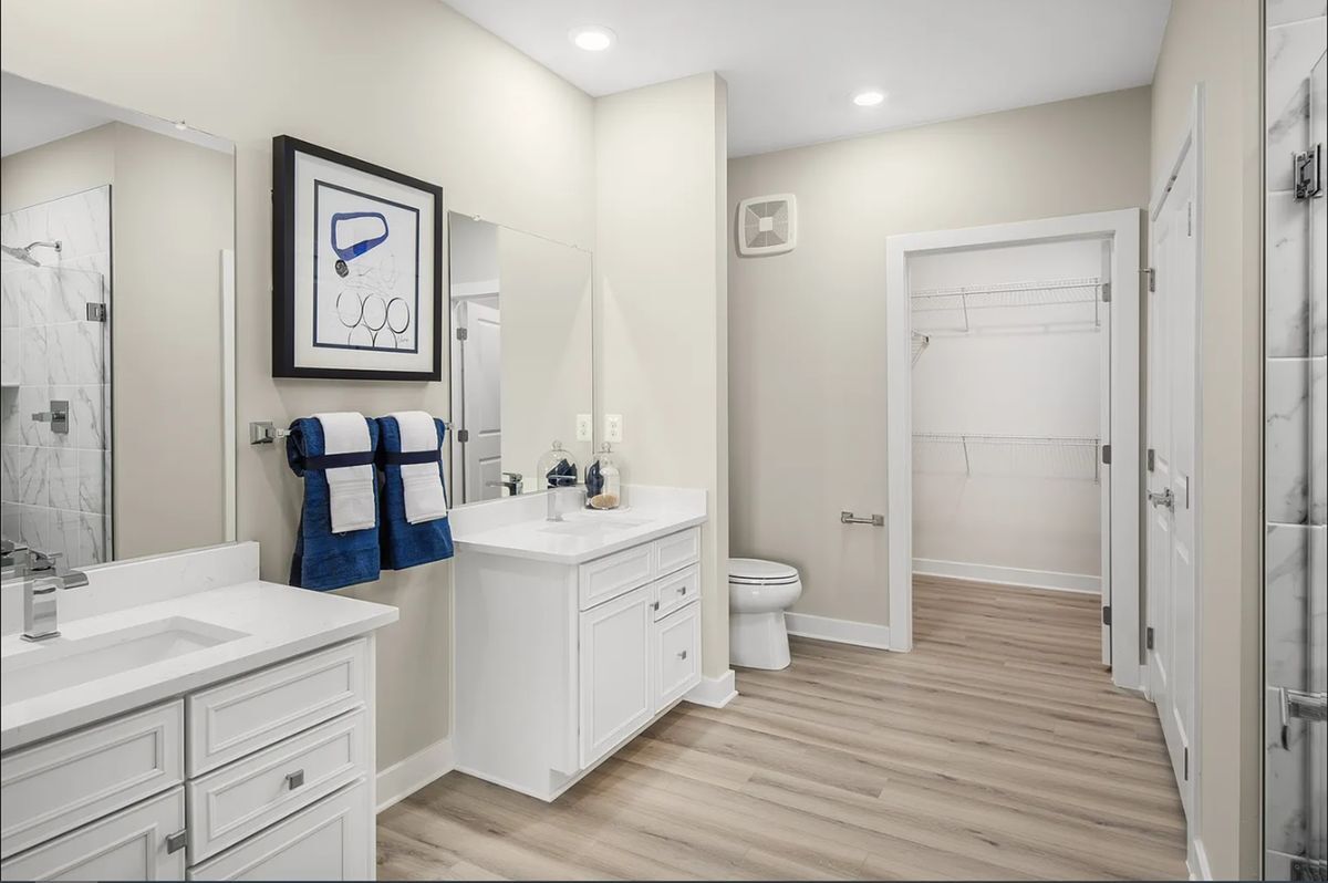 Foto del edificio - 12880 Mosaic Pk Wy