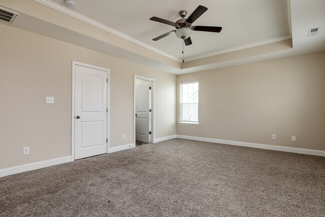 Foto del edificio - 290 Brentmoor Dr