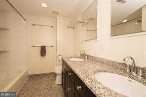 Building Photo - 803 Lombard St