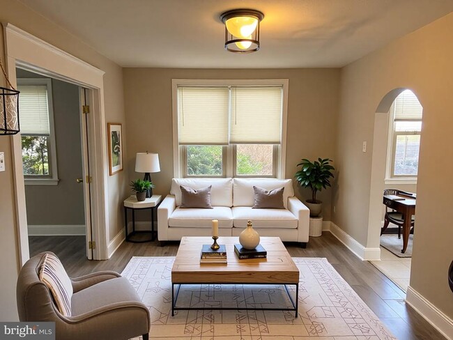 Building Photo - 1017 N York Rd