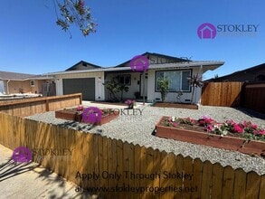 Building Photo - 6346 Escallonia Dr