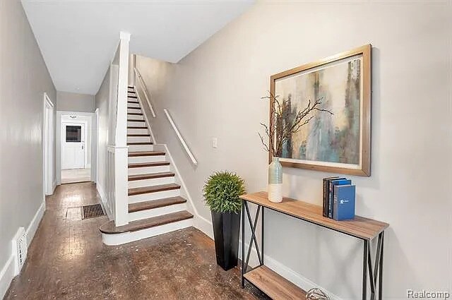 Foto del edificio - 22216 Park St