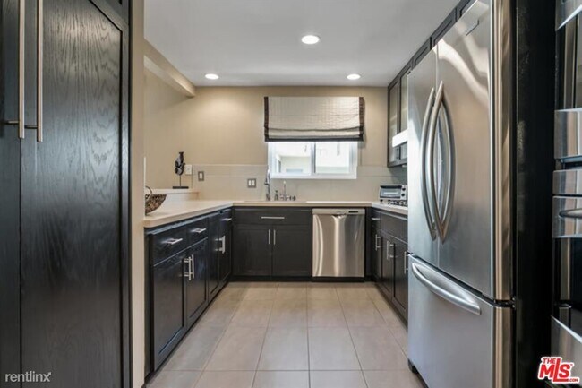 Building Photo - 2 br, 2 bath Condo - 432 S Hamel Rd Apt 202