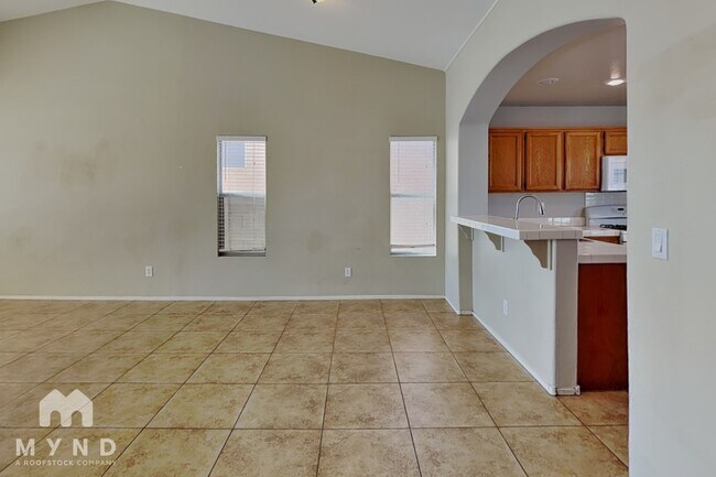 Foto del edificio - 4044 Forestville St