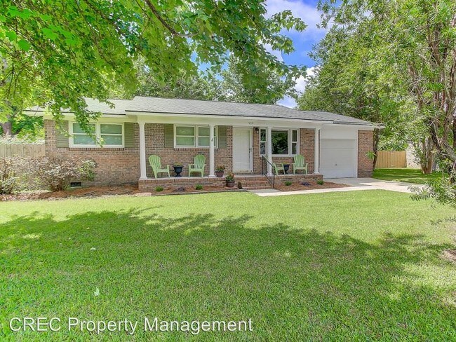 Building Photo - 919 Randall Dr