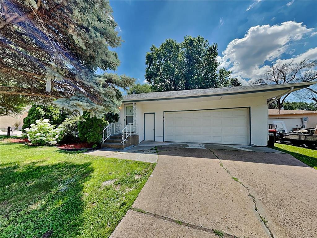 Primary Photo - 1218 Skillman Ave E