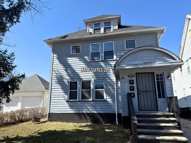 Building Photo - 15987 Nelamere Rd