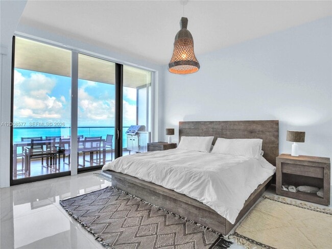 Foto del edificio - 18975 Collins Ave