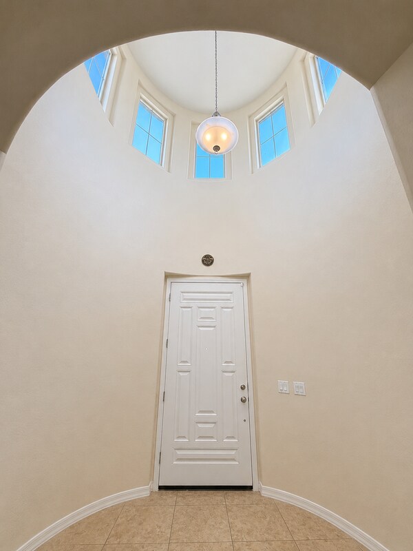 Foto del edificio - 2595 E Ebony Dr